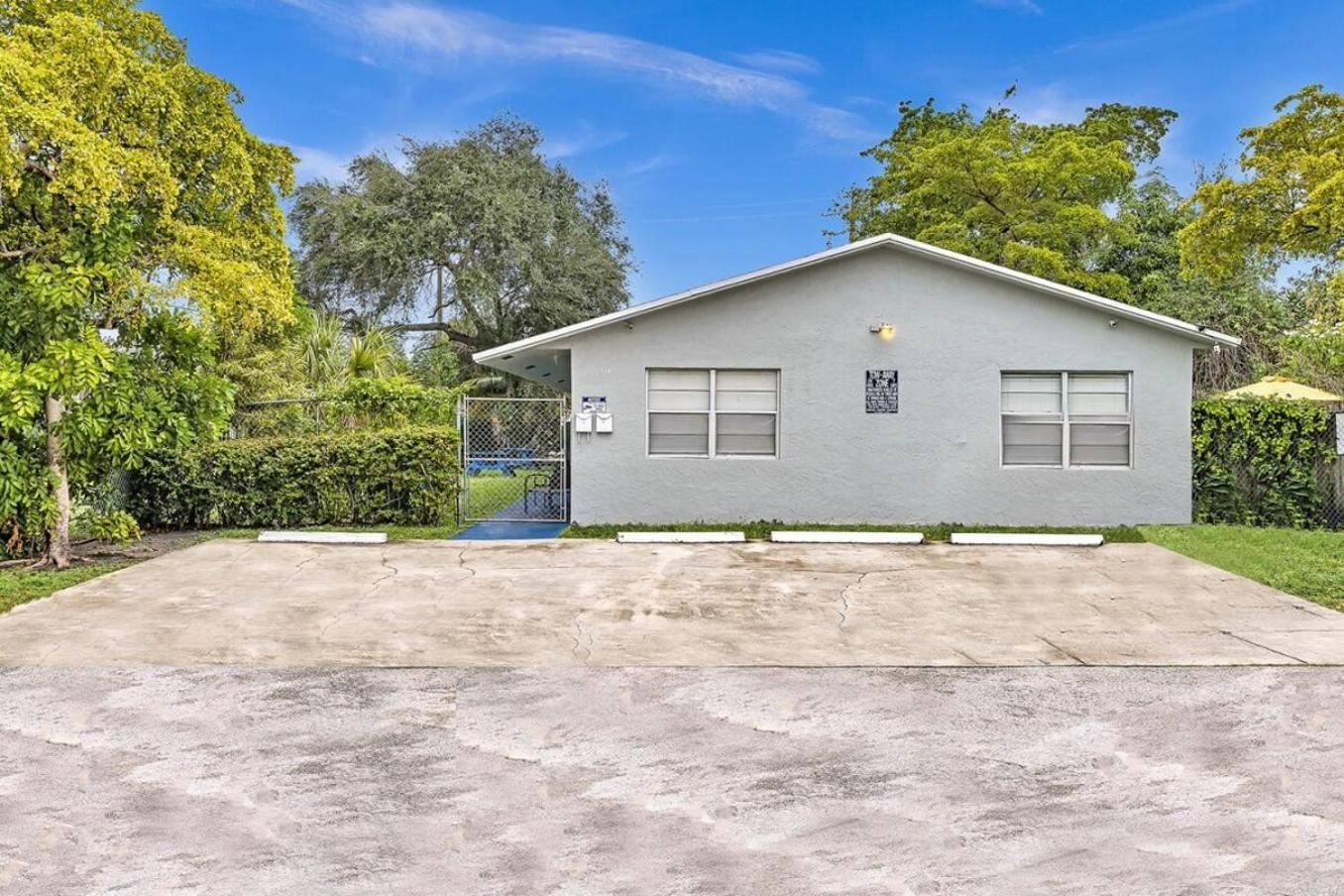 Modern 2Br Oasis Mins To Beach & Casino Db2 Dania Beach Εξωτερικό φωτογραφία