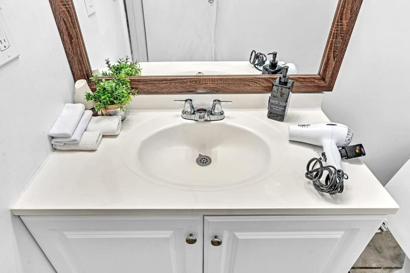 Modern 2Br Oasis Mins To Beach & Casino Db2 Dania Beach Εξωτερικό φωτογραφία