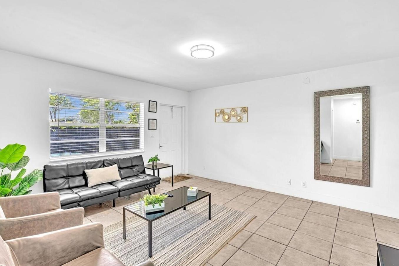 Modern 2Br Oasis Mins To Beach & Casino Db2 Dania Beach Εξωτερικό φωτογραφία